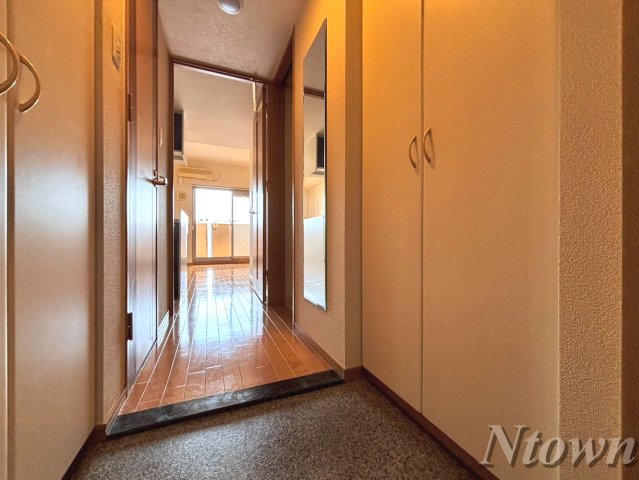 玄関　シンプルで使いやすい玄関です