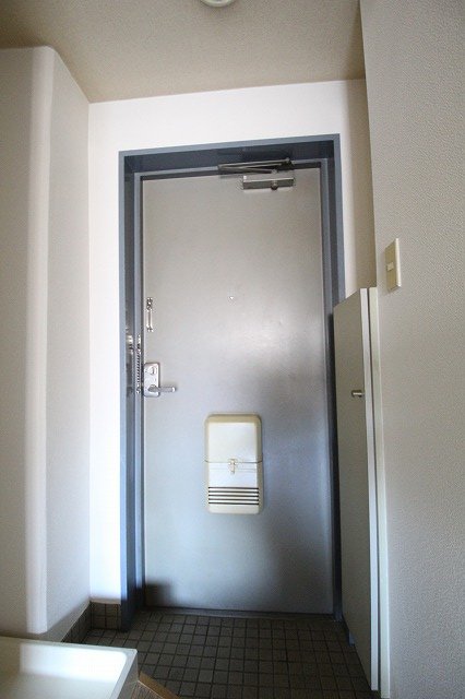 セキュリティ　同物件、別号室のものです。