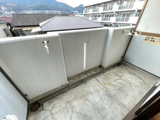 バルコニー　※別号室の写真です。
