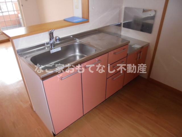 キッチン　※写真は別号室