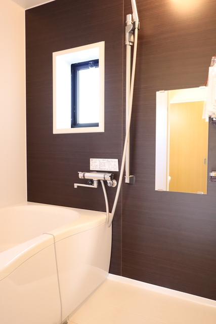 バス・シャワールーム　同建物別号室参考写真