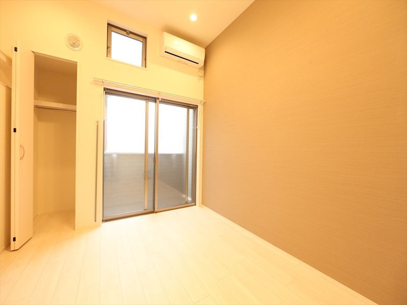 バルコニー　洋室6帖　ロフト6.3帖（寝室にも使えます）　同仕様写真