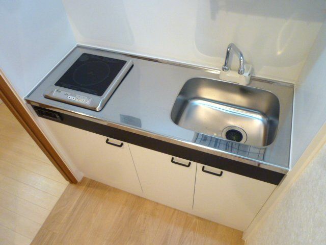 キッチン　ＩＨ1口付きのキッチン搭載です。