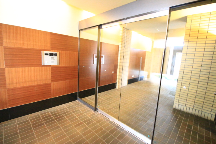 エントランス　オートロック