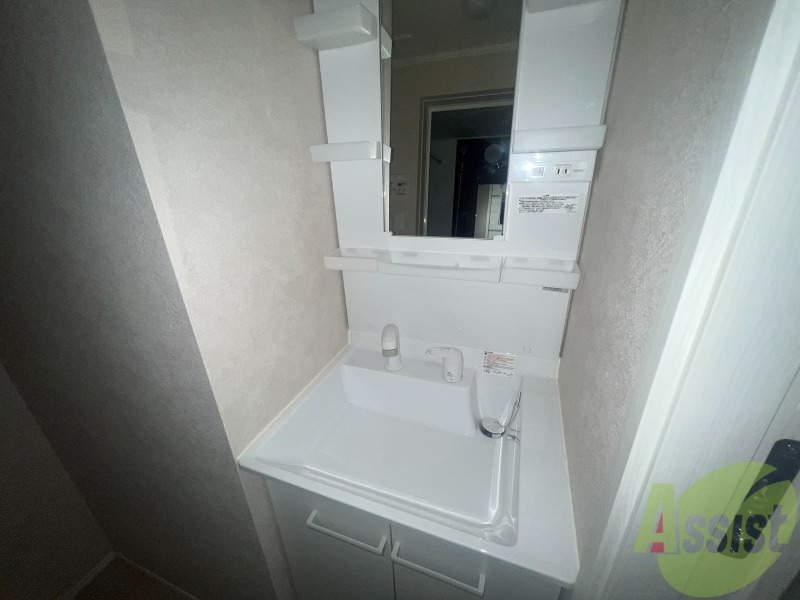 洗面設備　洗面台は独立しています。朝の身支度はこちらでどうぞ～