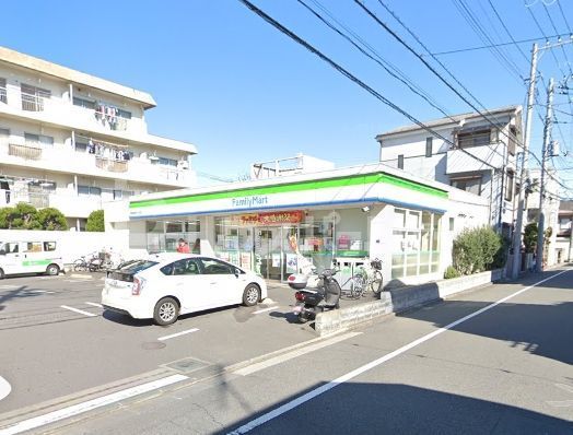 コンビニ　ファミリーマート板橋高島平七丁目店（コンビニ）まで230m