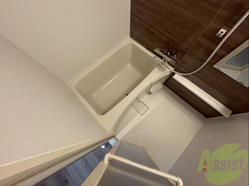 バス・シャワールーム　お風呂になります。一日の疲れを癒してくださいね。