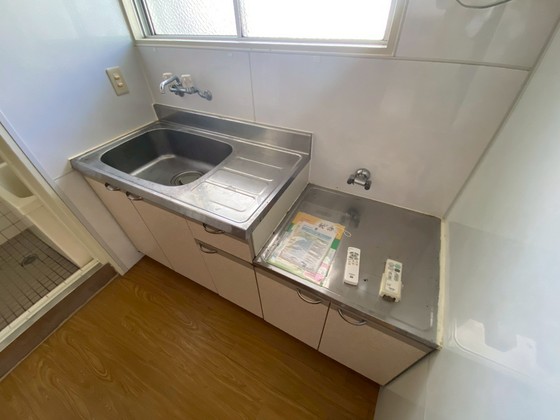 キッチン　※別号室の写真です