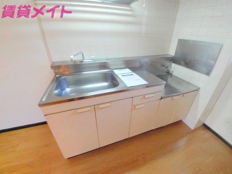 キッチン　同型反転参考写真