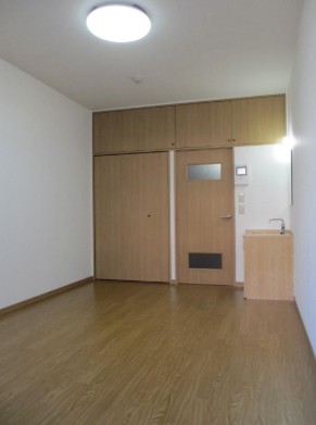 居室・リビング　写真は別号室です。現況優先になります。