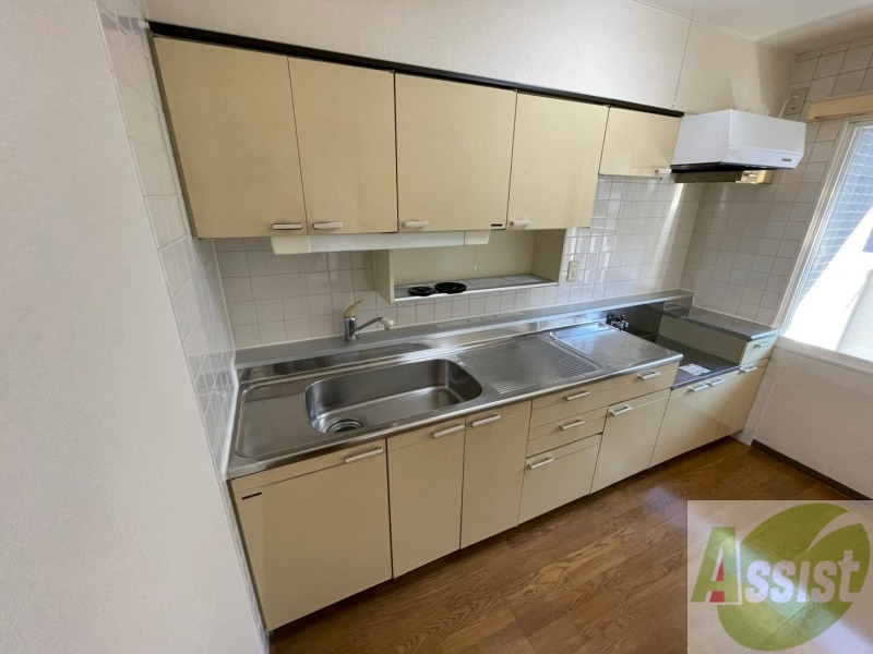 キッチン　ガスキッチンです。２口コンロが設置できます。