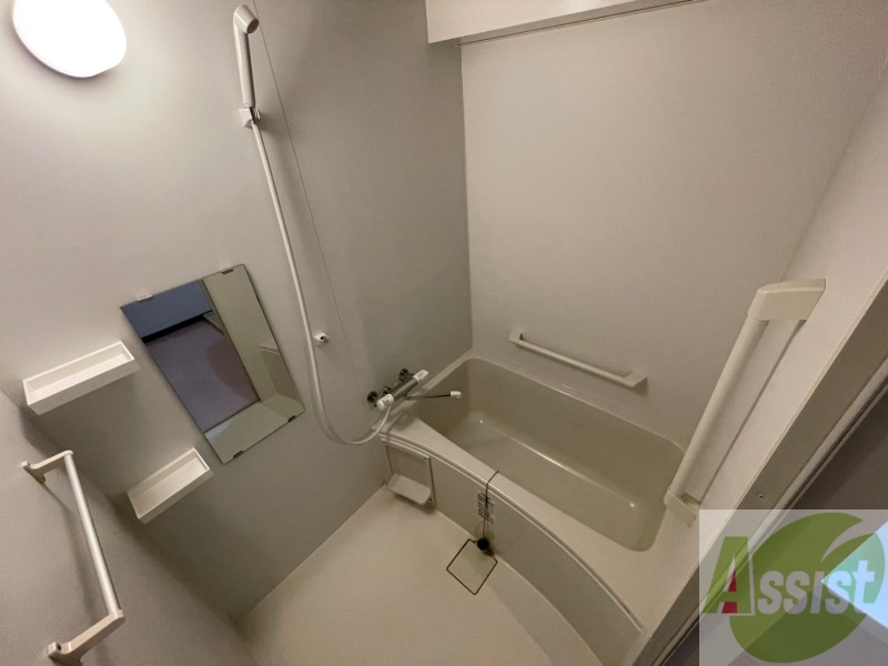 バス・シャワールーム　お風呂です。ゆっくりお風呂につかるのも体に良いですね～