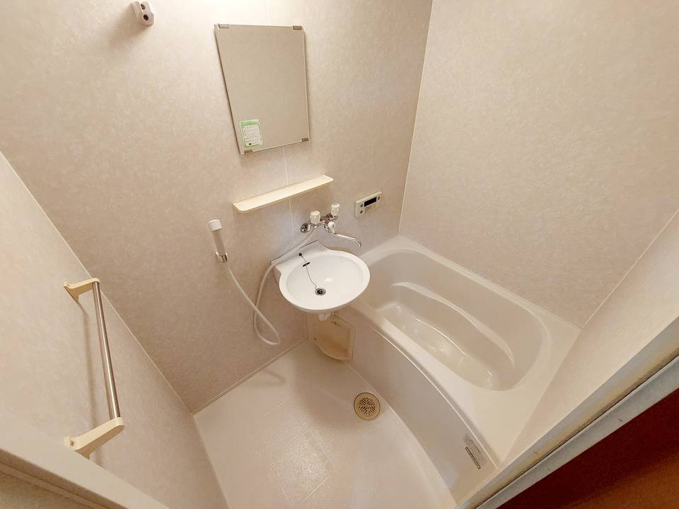 バス・シャワールーム　浴室