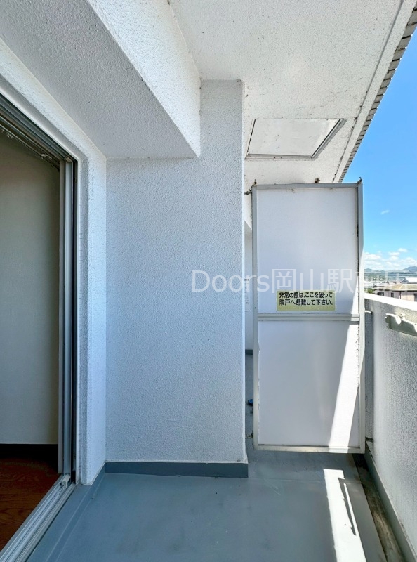 バルコニー　他のお部屋の写真です。