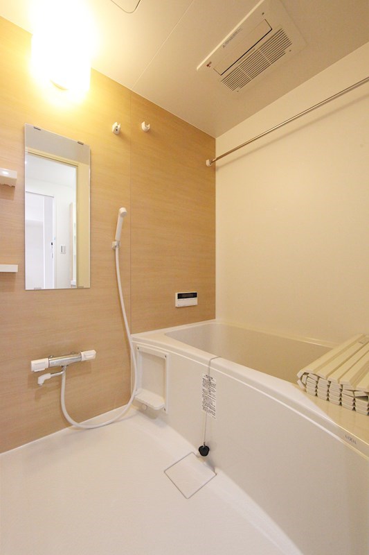バス・シャワールーム　バスルーム