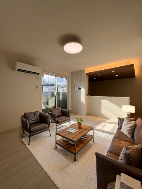 居室・リビング　ＣＧで家具等を配置したもので家具等は含まれません。