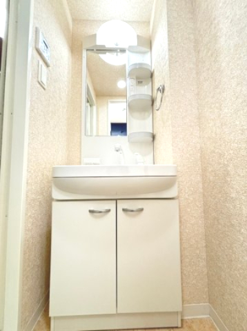 洗面設備　詳細は、RISUMO江坂本店までお問合せください♪