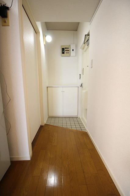 玄関　※写真他部屋参照