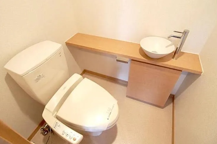 トイレ　別部屋参考写真