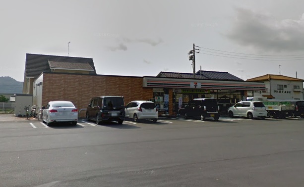 コンビニ　セブンイレブン（コンビニ）まで1413m