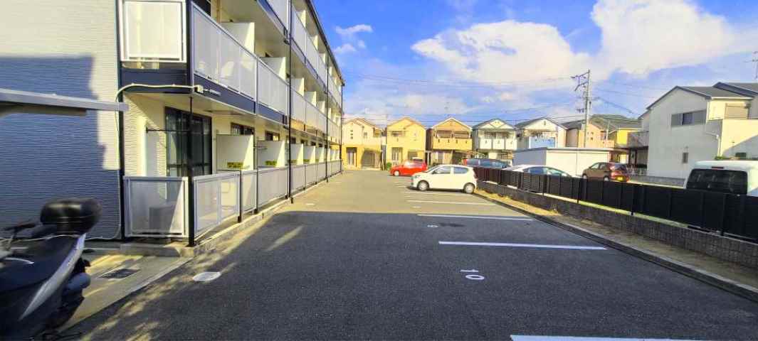 駐車場　駐車場