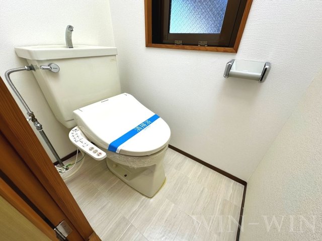 トイレ　イメージ（同建物内別部屋の写真です）