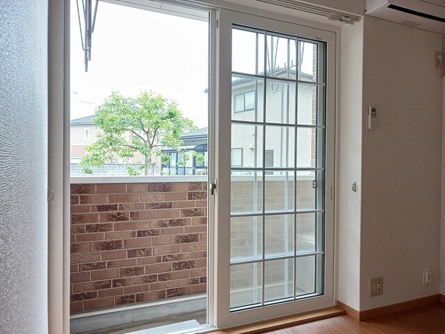 バルコニー　バルコニーからの眺めを楽しみながら食事をしませんか