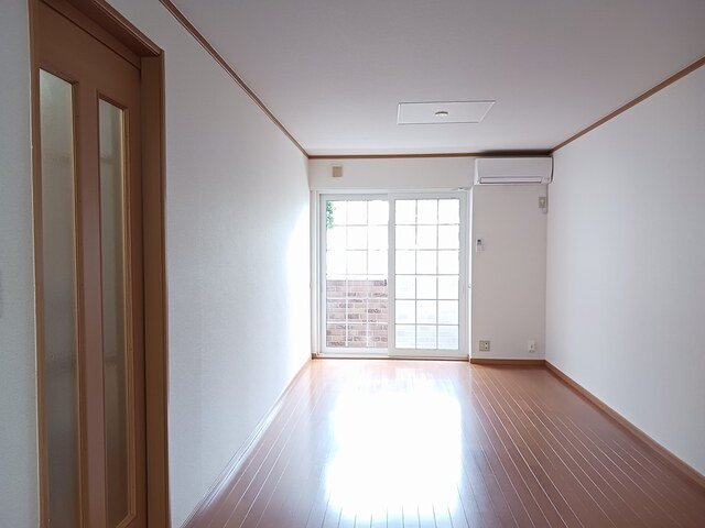 居室・リビング　使いやすい居間です