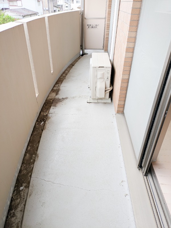 バルコニー　図面と現状に相違がある場合には現状を優先