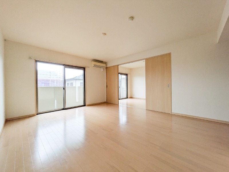 居室・リビング　図面と現状に相違がある場合には現状を優先