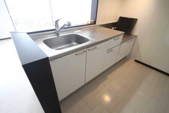 キッチン　※別部屋の写真です