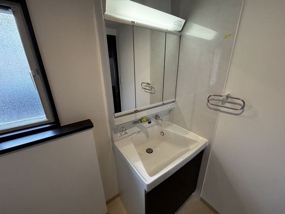 洗面設備　※別部屋の写真です