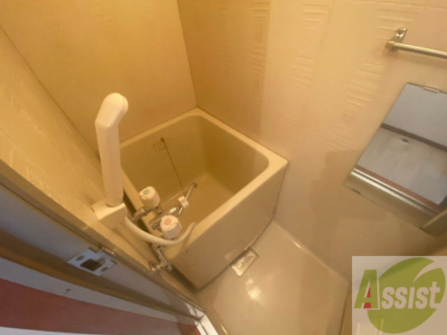 バス・シャワールーム　お風呂です。ゆっくりお風呂につかるのも体に良いですね～