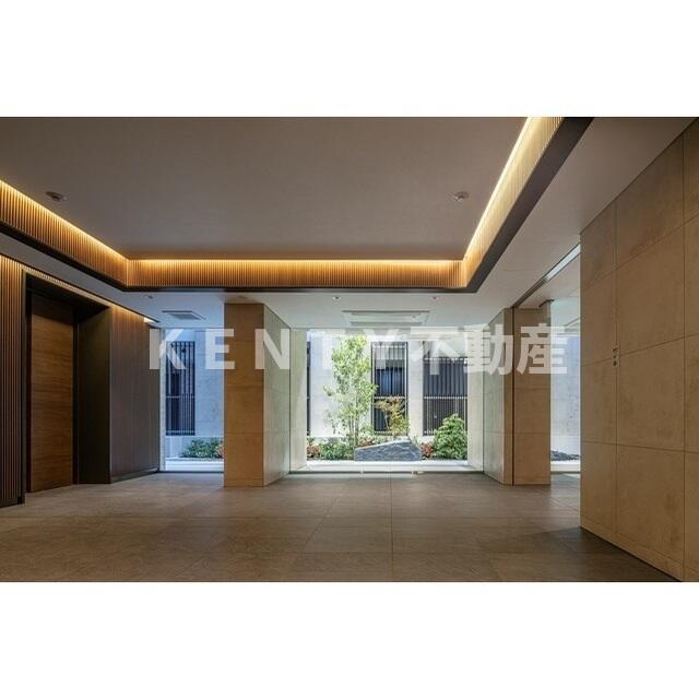 エントランス　建物の内部です