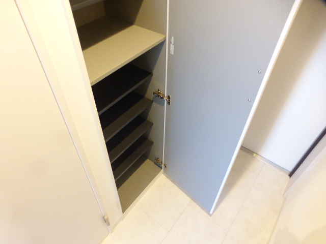 玄関　トールシューズBOX付