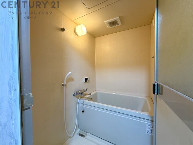 バス・シャワールーム　追い炊き機能付きで便利です！