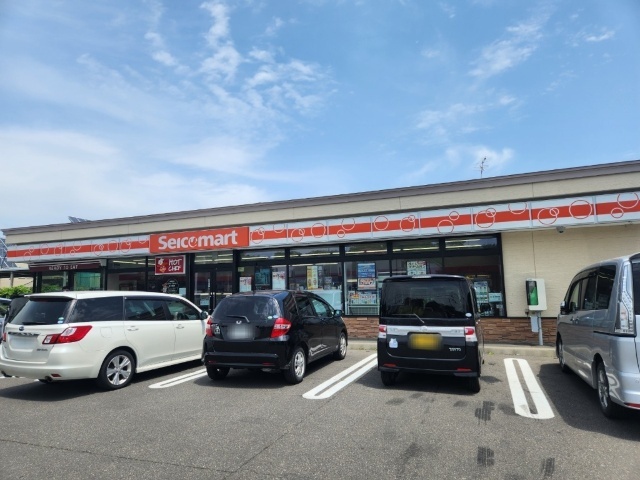 コンビニ　セイコーマート帯広公園東通店（コンビニ）まで556m