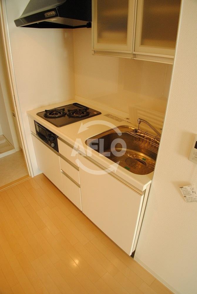 キッチン　M.hills西本町　2口ガスシステムキッチン（グリル付き）