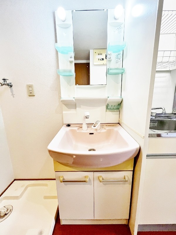 洗面設備　★シャワー付き洗面台★