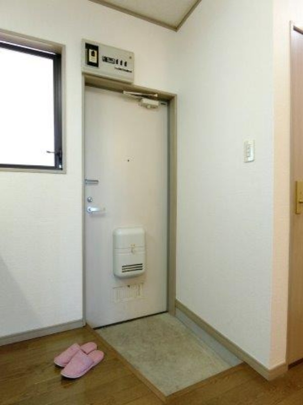 玄関　図面と現状に相違がある場合には現状を優先