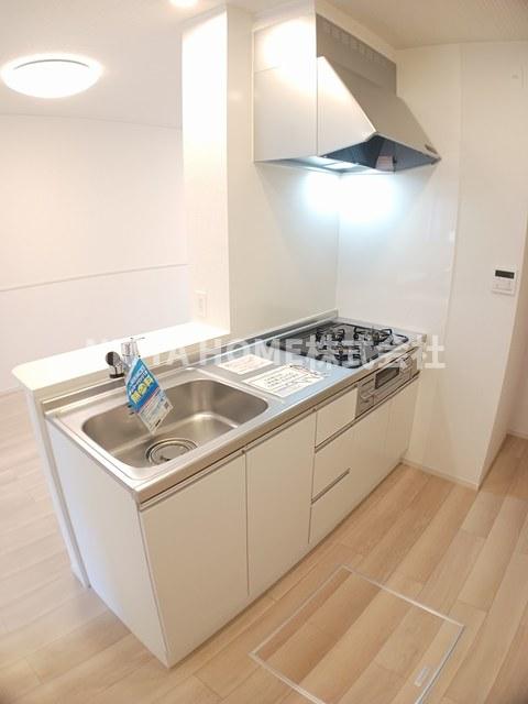 キッチン　３口コンロ＆グリル付きアイランドキッチン♪