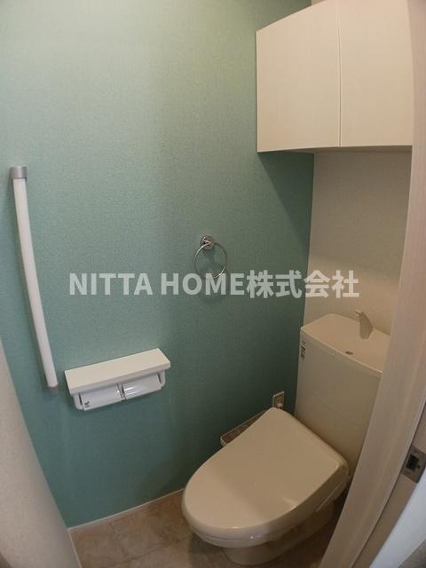 トイレ　ウォシュレット付きのトイレです＊