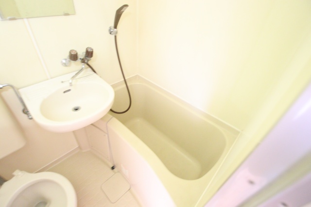 バス・シャワールーム　別室の参考写真です。※現況優先