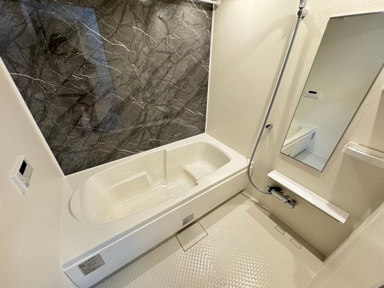 バス・シャワールーム　※別部屋の写真です