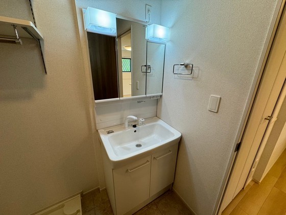 洗面設備　※別部屋の写真です