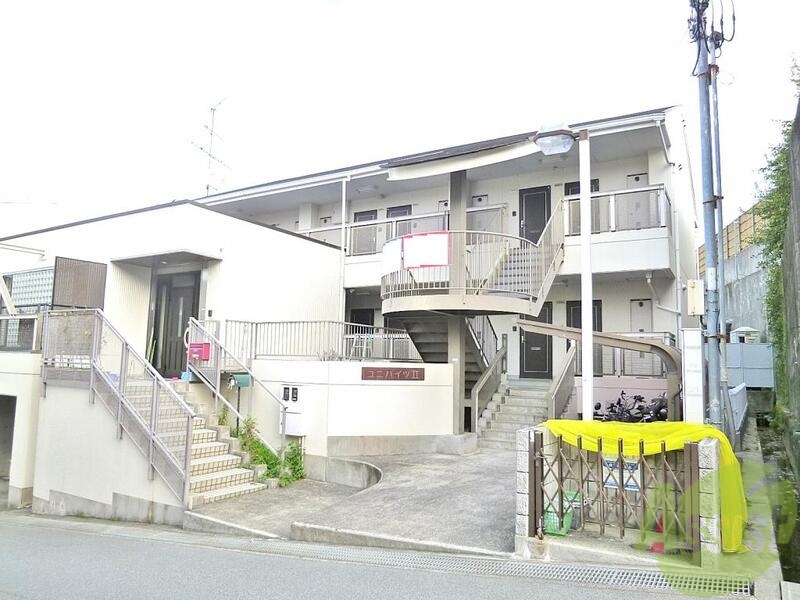 建物外観　箕面市小野原西「ユニハイツ２」
