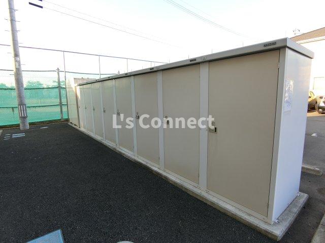 その他共有部分　外物置にはタイヤを収納できます。