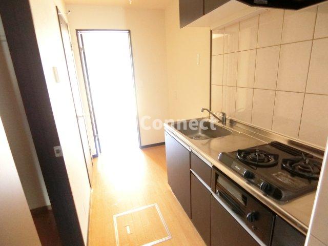 その他　シンクの隣は冷蔵庫スペース。