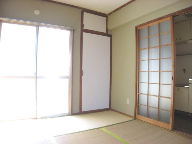 居室・リビング　松山市清水町　京屋マンション　和室６帖