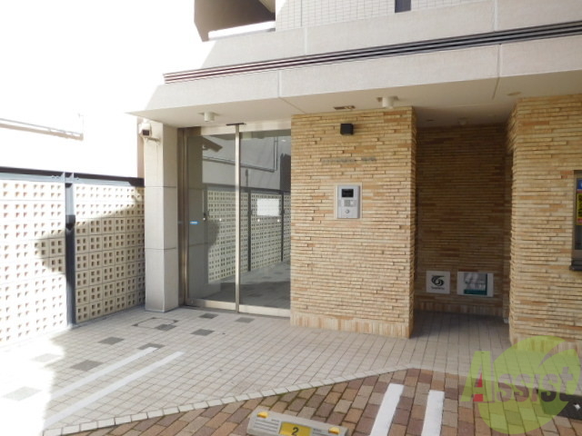 エントランス　綺麗にされていますね。